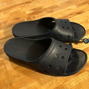 Crocs coast slide navy blue Size 8